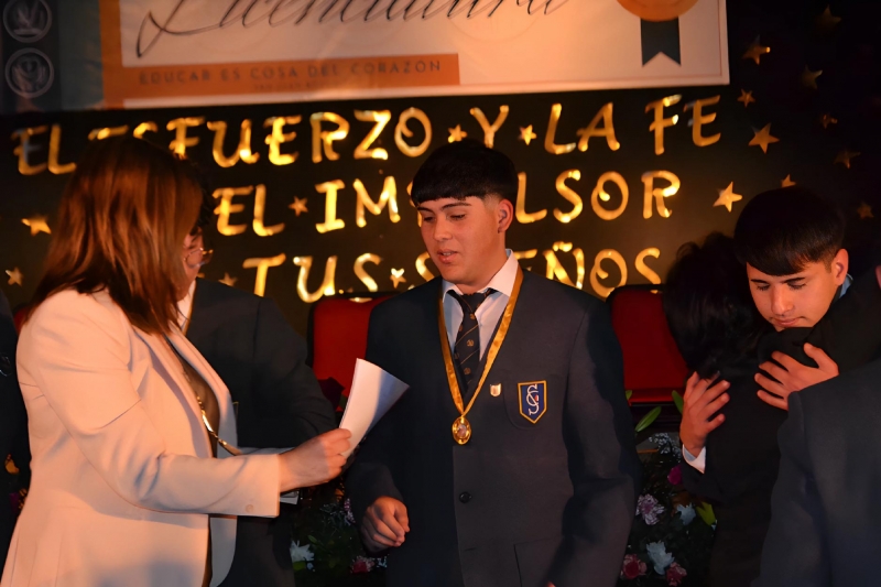 Licenciaturas 2024: Celebración de un Legado Salesiano en el Inicio de Nuevas Etapas