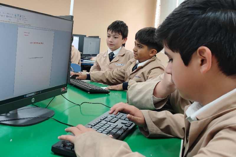 Salesianos Valparaíso actualiza equipamiento tecnológico en laboratorios informáticos al servicio de todos sus estudiantes