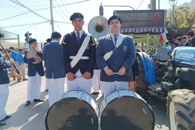 &quot;Fiestas Patrias en Comunidad: Salesianos Unen Fuerzas en Desfile Tradicional de Catemu&quot;